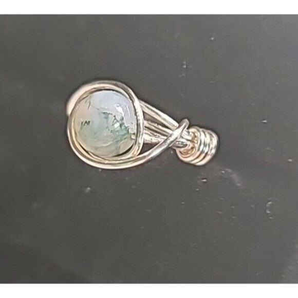 NEW Handmade Wire Wrapped Ring Silvertone Statement Blue Beaded  Size 4 - Picture 1 of 6